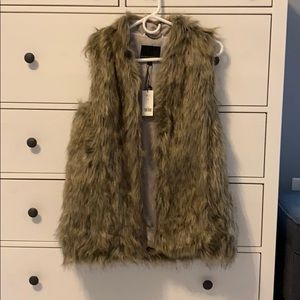 Banana Republic faux Fur Vest